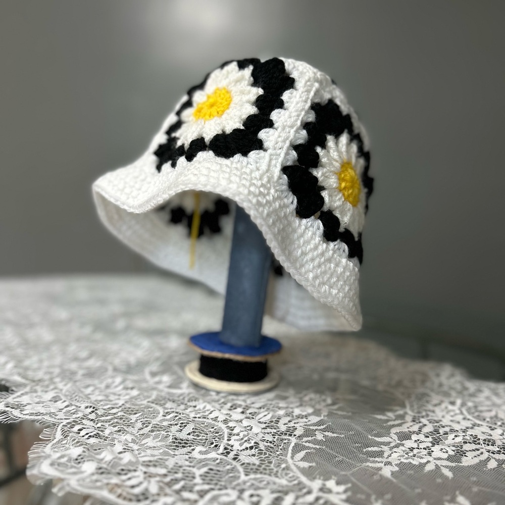 Handmade Crochet Daisy Hat for Kids - Black, White, Yellow